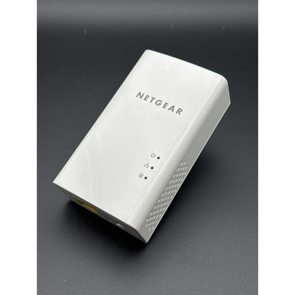 NETGEAR PL1000v2 Powerline 1000 Mbps Gigabit Port Plug In WiFi - Picture 1 of 4